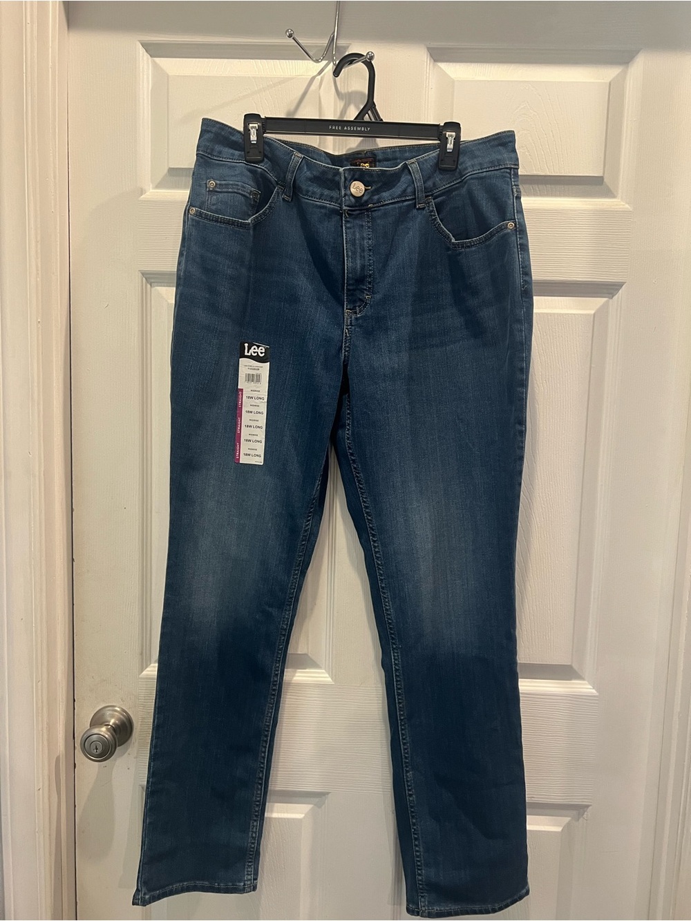 Lee Women's Straight-Leg Jeans in Deep Denim Blue